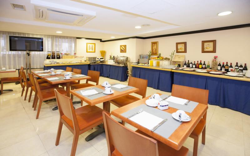 Hotel Los Bracos Logroño Esterno foto