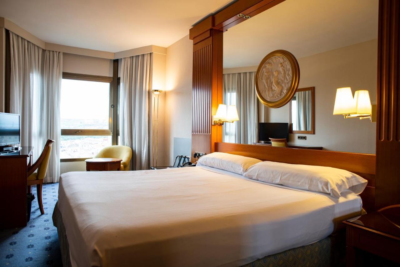 Hotel Los Bracos Logroño Esterno foto
