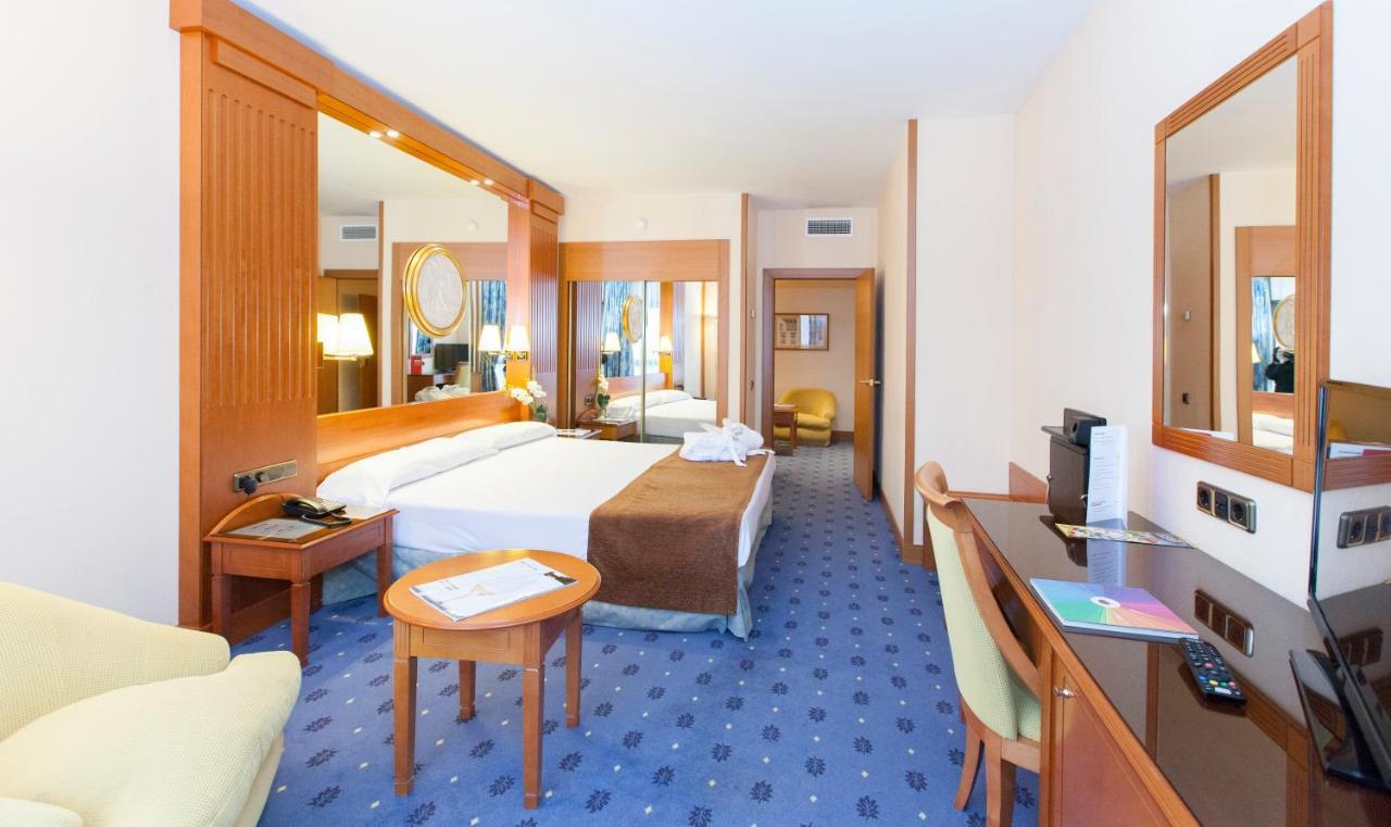 Hotel Los Bracos Logroño Esterno foto
